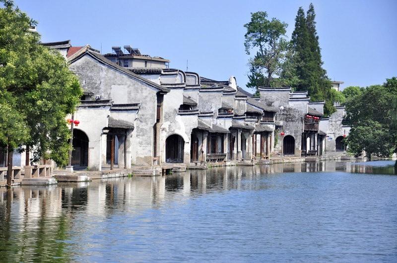大连去往各公墓的汽车站搬到哪里了？游戏画面